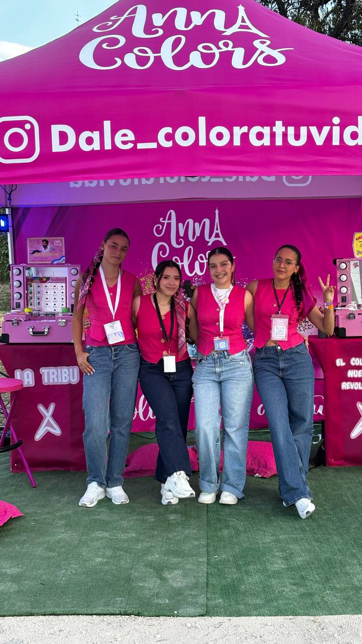 Servicio de maquillaje en stand para festivales y conciertos en España – Anny Colors