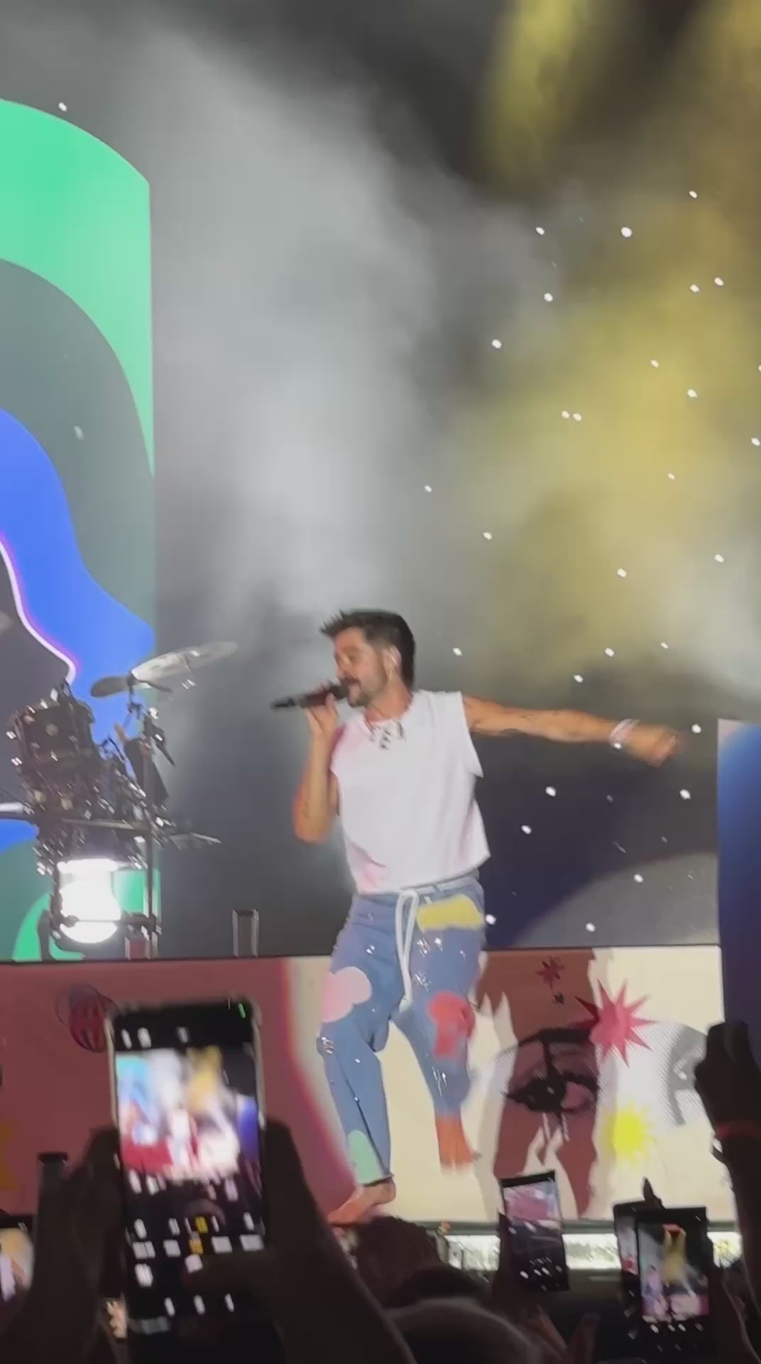Cargar vídeo: Servicio de maquillaje en stand para festivales y conciertos en España – Anny Colors