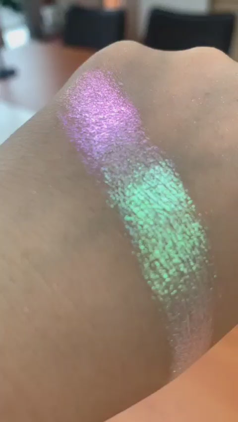 Cargar vídeo: ✨ Holográfico Radiante